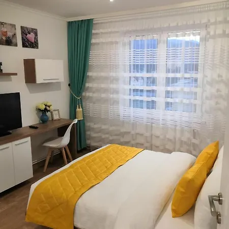 Onyx - Utopia Apartment 4*